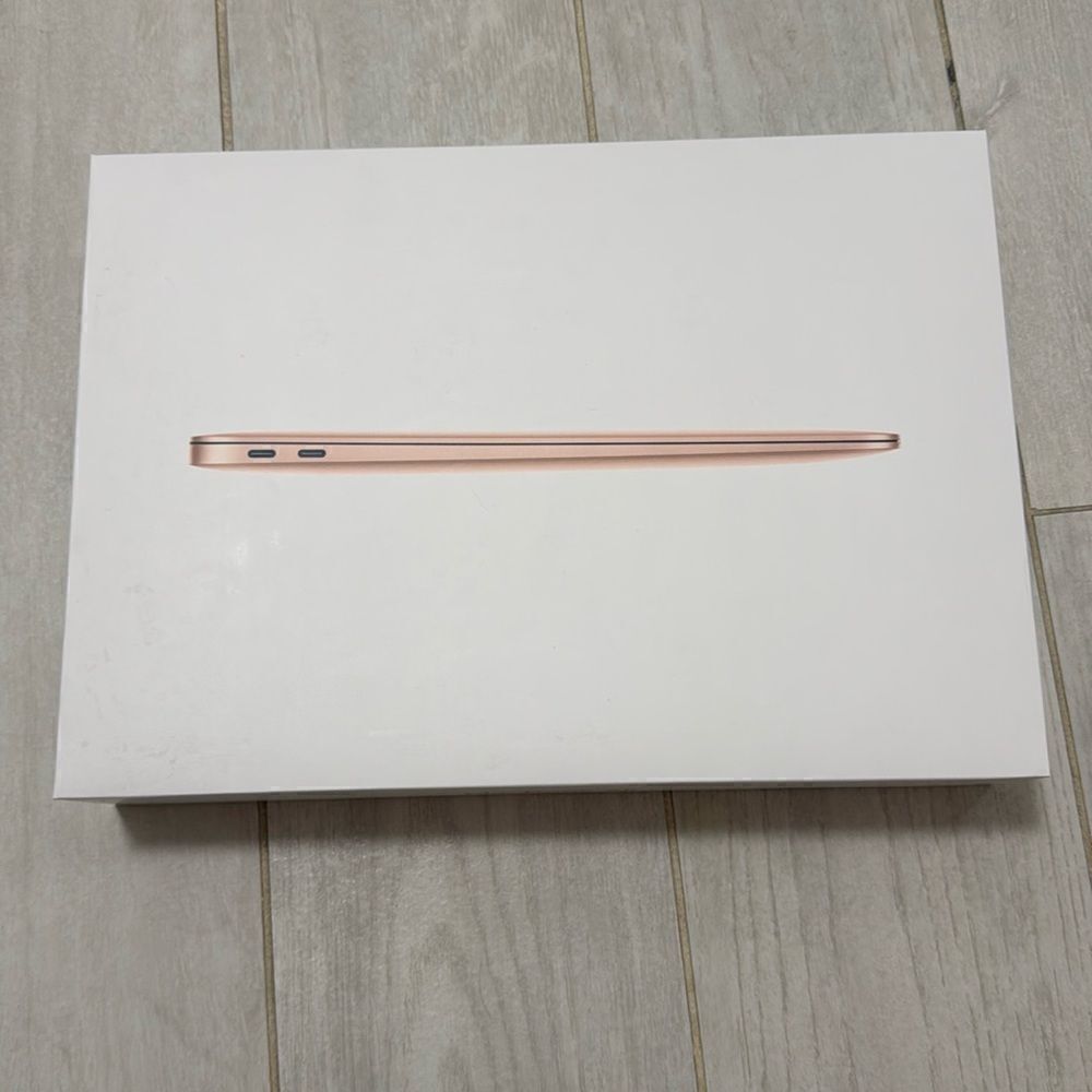 New Apple MacBook Air 13 inch box